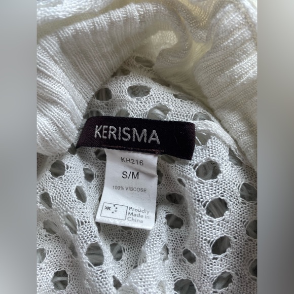 Kerisma Women’s White Hole Patterned Shawl - Picture 4 of 4
